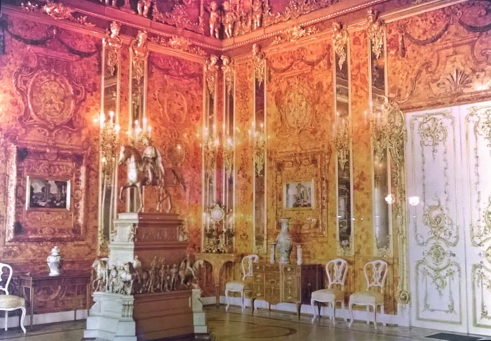Amber room Catherine Russia 1917